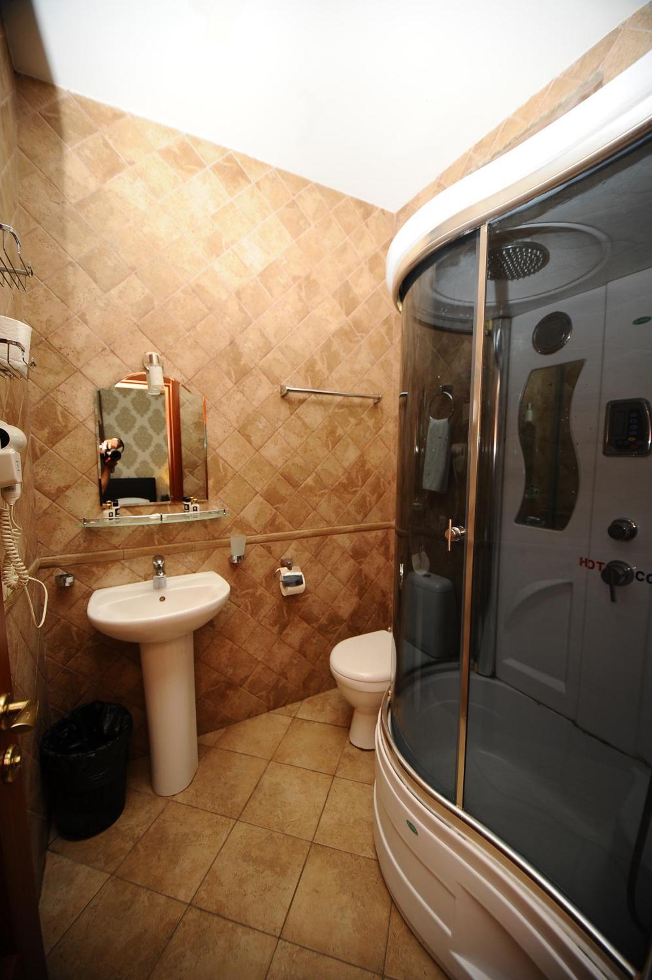 Hotel Old Rustaveli Tbilisi Buitenkant foto