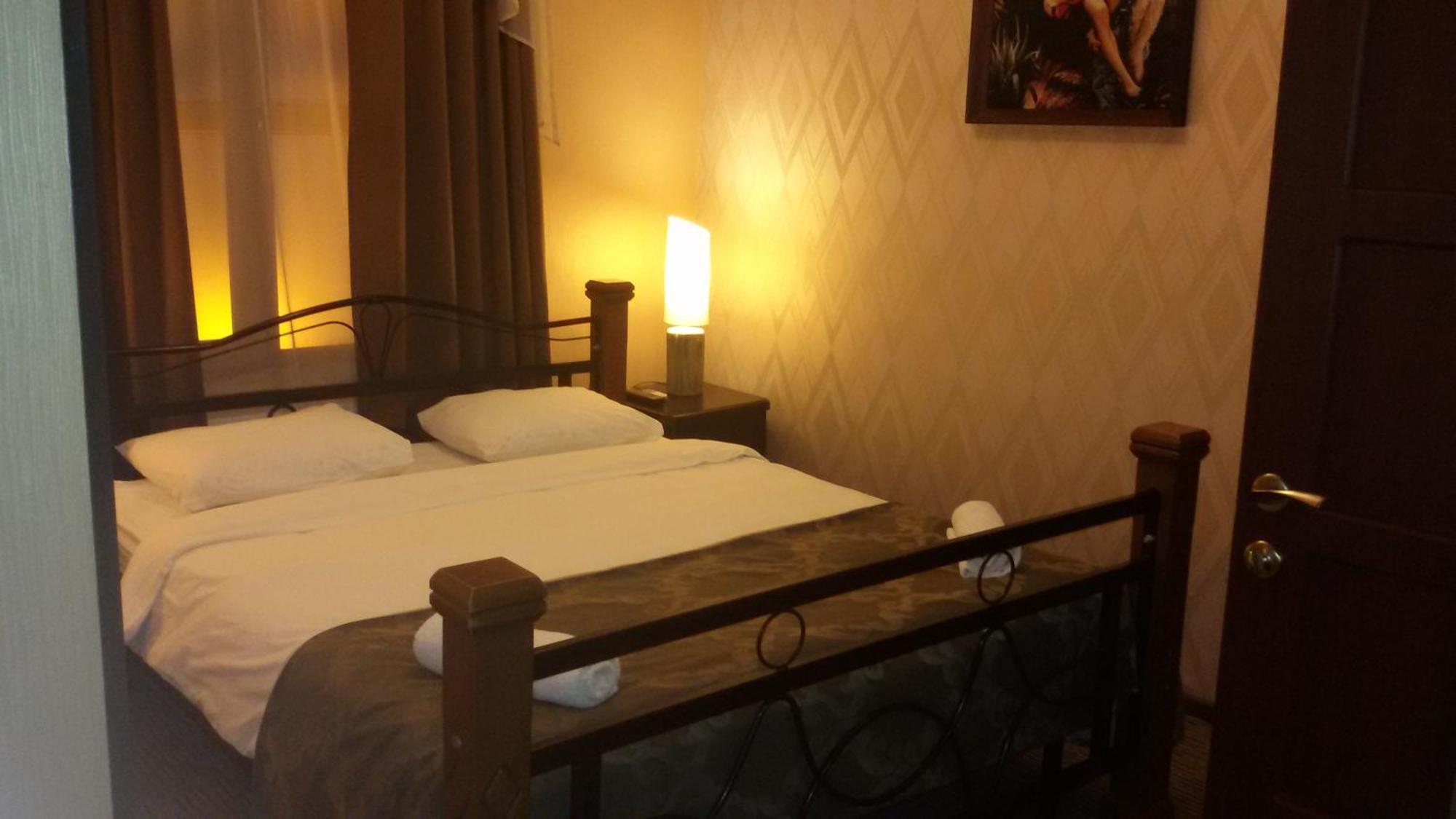 Hotel Old Rustaveli Tbilisi Buitenkant foto